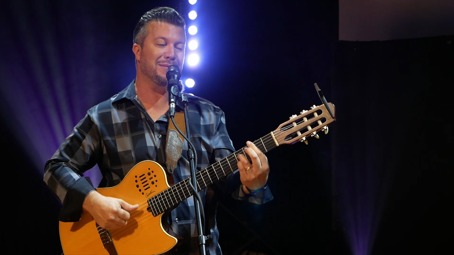 A shot from behind DannyO looking out at the event crowd